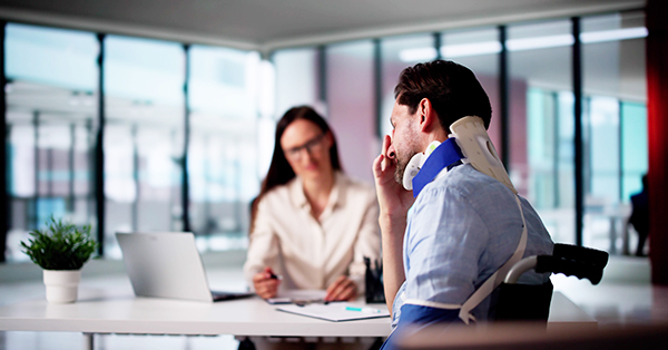 patient with neck injury